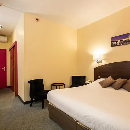 Hotel Notre Dame 3*