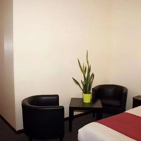 Hotel Notre Dame 3*